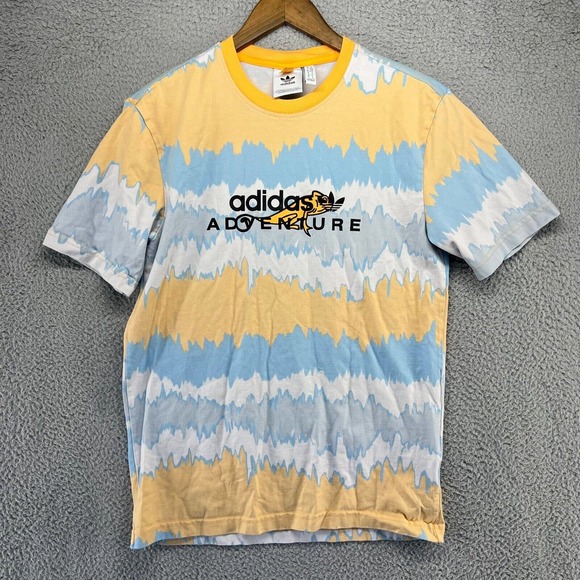 Adidas Shirt Men's Small Yellow Blue Adventure Lizard Gecko Trefoil Spellout - Picture 1 of 9
